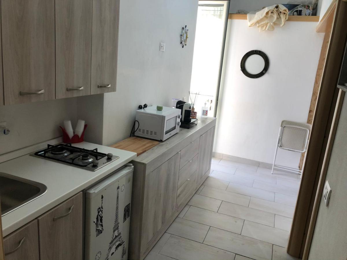 באקולי Pia Beach House מראה חיצוני תמונה